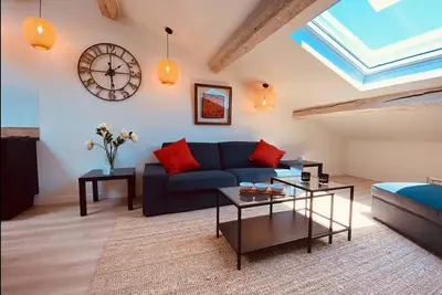 Image de En plein centre ville, à 15 minutes à pied du Palais