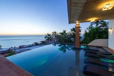 Image de Pedregal Villa Jade de Law with Transportation