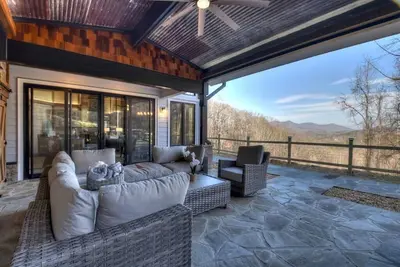 Image de Luxe & Scenic Escape: Hot Tub ~ Breathtaking Views
