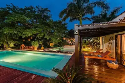 Image de Villa familiale de style tropicale près de Tamarindo