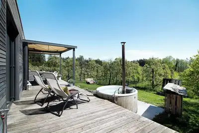 Image de Chalet 'Bodensee Oberschwaben' avec terrasse privée, jardin privé et Wi-Fi