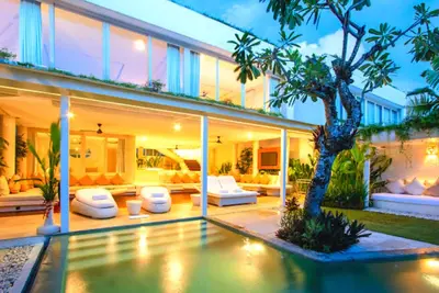 Image de Luxury 5 Bedroom Private Pool at The Sea #Z8