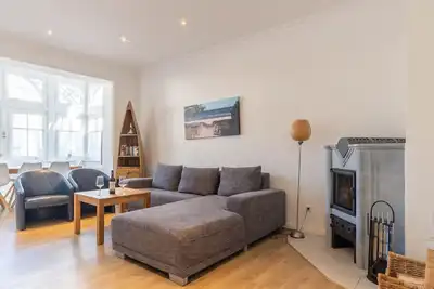 Image de Ferienwohnung 1 Villa Eden - A. 6, Apartment 1 \/ 3-raum-fewo 90qm mit Balkon