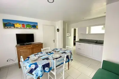 Image de Maisonnette rénovée proche plage des Dunes, patio et confort moderne