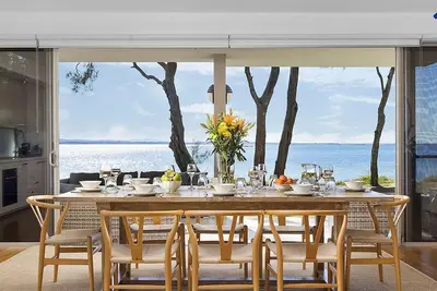 Image de Paradiso Beach House - luxury waterfront property, private retreat, swimming pool, outdoor dining