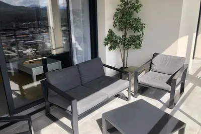 Image de T2 41 m² avec terrasse panoramique et parking privé