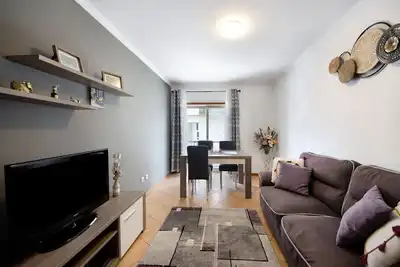 Image de Appartement 'T2 Perto Da Praia' avec terrasse partagée et Wi-Fi