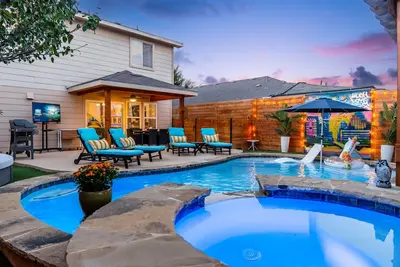 Image de Luxury Pool & Spa Oasis | 5mi to Downtown Atx