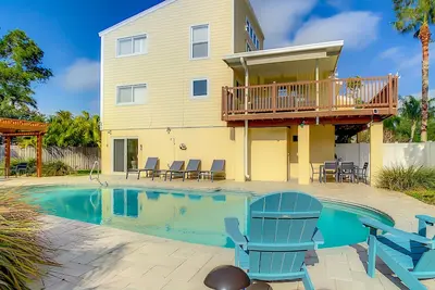 Image de Fabulous Indian Rocks Beach Pool Home