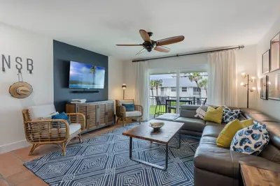 Image de Gorgeously Updated Nsb Getaway with View of the Ebbing Tide and Pool