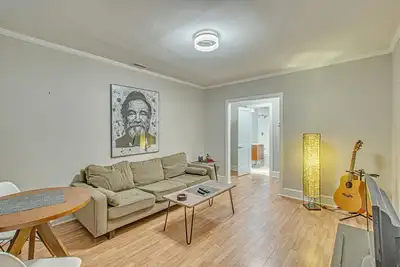Image de The Esben-ordered, musical, beautiful 1/1apartment with zero cleaning fees
