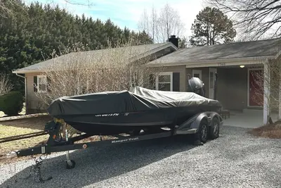 Image de Fisherman and Families 3 Bedroom 2 Min from Marina