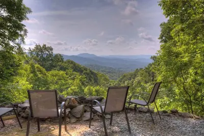 Image de Fantastic long range Mountain Views and sunrises.