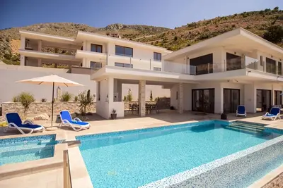 Image de Villa Andrea with private pool & jet pool near Dubrovnik