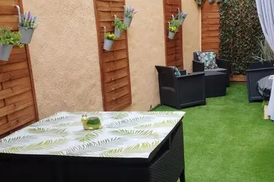Image de studio 1* paisible, 4 couchages, jardin prive
