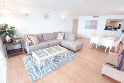 Image de Ocean Front Condo, executive unit with 100% ocean view.