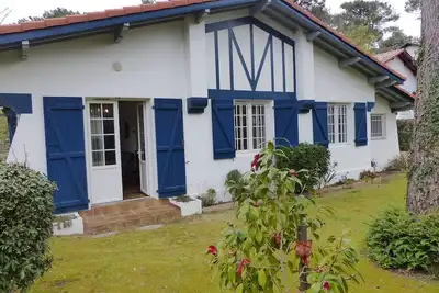 Image de Villa La Teignouse entre lac et océan avec terrasse et jardinet pour 6 personnes