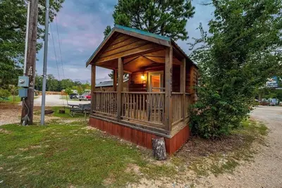 Image de Durango: Sleep 4, Tiny Cabin, Pets, Near Park/Lake