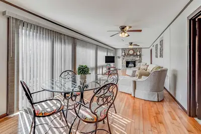 Image de Peaceful Niangua River Retreat