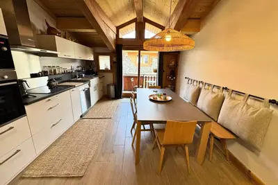 Image de Dorfhaus renoviert auf 3 Ebenen 4 Zimmer fĂĽr 6 Personen in St Marcel
