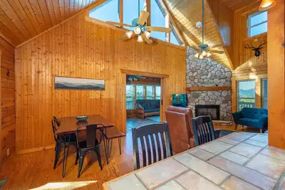 Image de Summit Sunsets | Pets & Year-Round Mountain Views!
