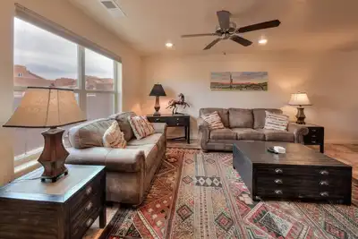 Image de Beautiful Townhome in Moab with Pool, Hot Tub & Breathtaking Views