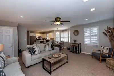 Image de Ohana Hideaway- New Rental 2023! 9 min to beach