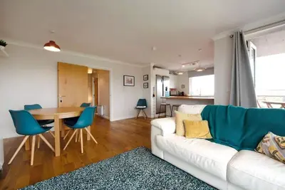Image de 2-bedroom flat - Central location - Executive living