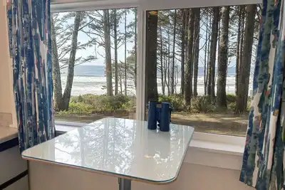 Image de Ocean Front, Cottage at Oregon House, Stairs to the Beach!