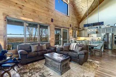 Image de A Rustic Elegance - Modern Rustic Mtn Views Hot Tub Fire Pit