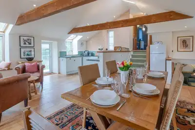 Image de Wynyard Mill, Malmesbury - sleeps 6 guests in 3 bedrooms
