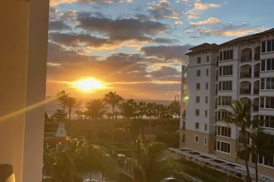Image de Ocean Front Studio at Luxury Fl Beach Resort