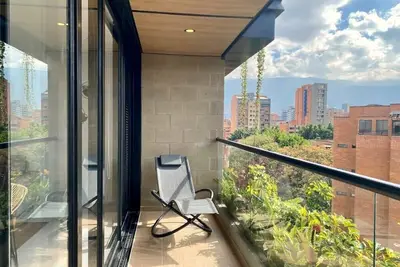 Image de w* | Perfect 3br w\/ Ac and Balcony in Laureles