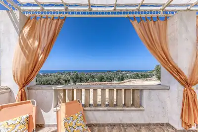 Villa \"Villetta Relax\" avec vue sur mer, jardin privé et climatisation