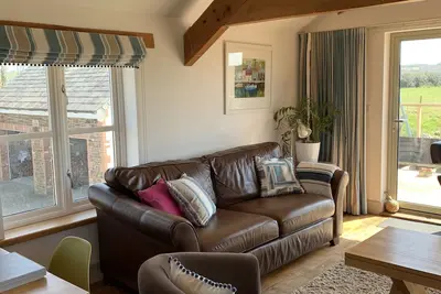 Image de The Hayloft. Beautiful three bedroom barn near sandy beaches, near Bude.