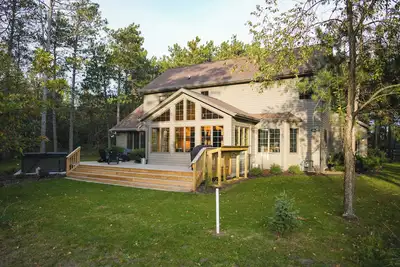Image de Lakes and Links Luxury Retreat