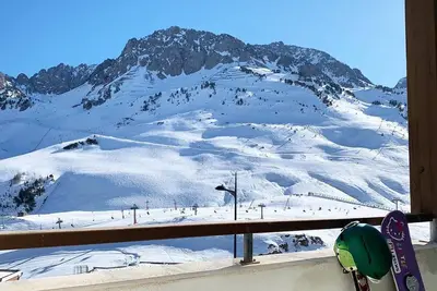 Image de À 300m des pistes de ski, vue pistes de ski, remise en forme, piscine, terrasse, télévision