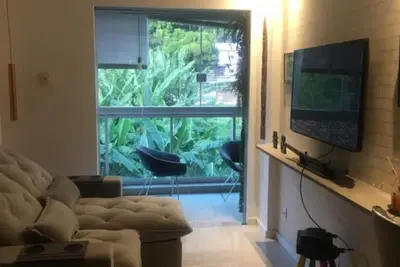 Image de A space facing greenery and close to the most beautiful beaches in Rio de Janeiro