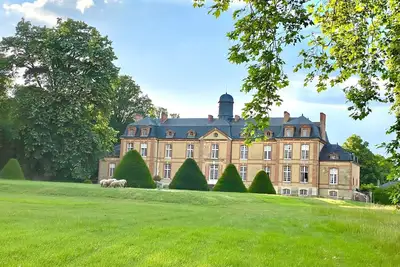Image de Private luxury castle for 24h du Mans, for privatization 5 days min