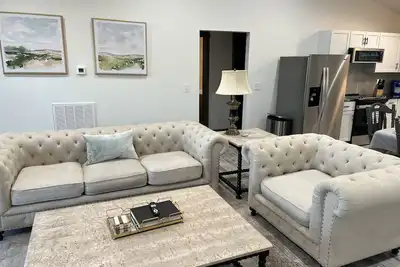 Image de Brand new home in peaceful neighborhood
