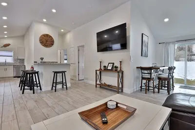 Image de Rutland's Hidden Gem: 2 Br\/1ba Renovated Home Close to Everything