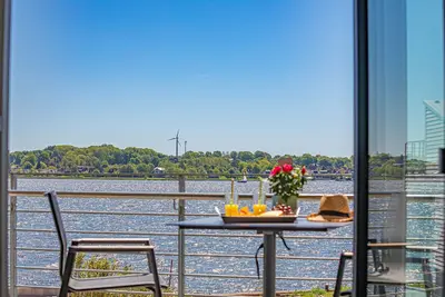 Image de Fjord berth 3 - shower, balcony, garden furniture, underfloor heating, parking lot