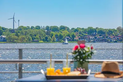 Image de Fjord berth 5 - balcony, garden furniture, underfloor heating, shower, desk