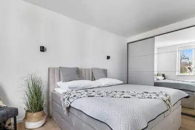 Image de Strandleben - upper floor, bathroom with shower, Tv, parking space, terrace, barbecue, garden furniture,