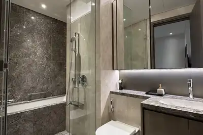 Luxury 2bd with rooftop pool & Bbq in the center of Saigon District 1