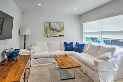 Image de Juno Beach House w/ Private Pool: Walk to Beach!