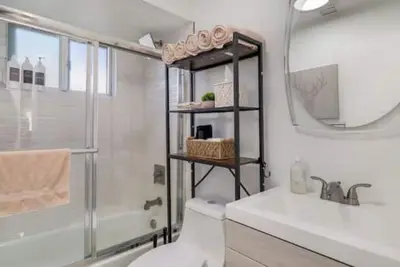 Image de Beautiful guest house on private equestrian road