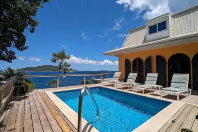 Image de Tropical Shores a Waterfront Villa