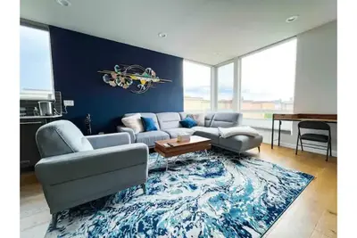 Private Home with view near Downtown & Space Needle