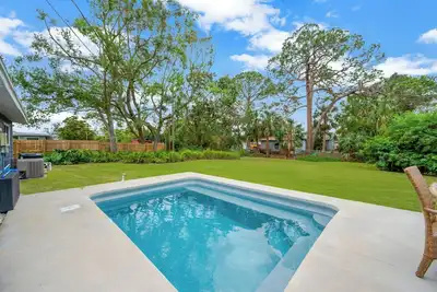 Image de Minutes to Siesta Beach! ! Gorgeous home with pool